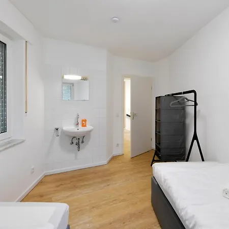 Monteur Accommodation In Kleve - 4 Bedrooms - 8 Beds Διαμέρισμα *