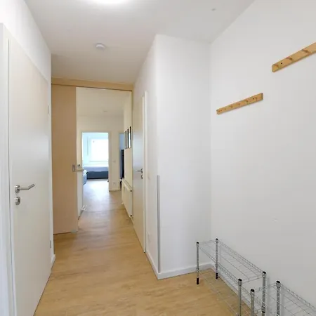 Monteur Accommodation In Kleve - 4 Bedrooms - 8 Beds *