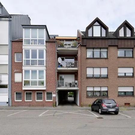 Monteur Accommodation In Kleve - 4 Bedrooms - 8 Beds