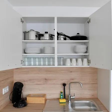 Apartment And Work - 8 Beds - 4 Bed *