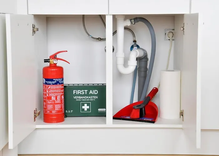 And Work - 8 Beds - 4 Bed Kleve (Dusseldorf)