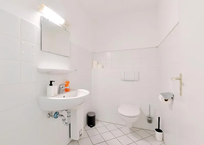 And Work - 8 Beds - 4 Bed Kleve (Dusseldorf)