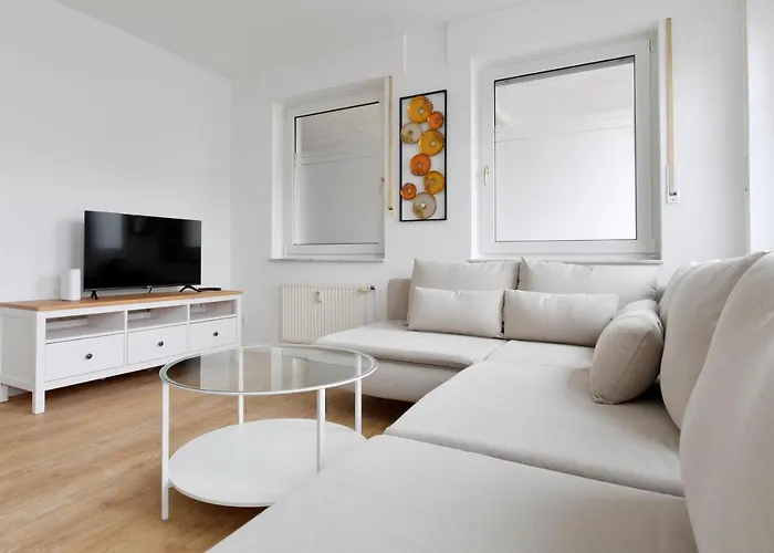 And Work - 8 Beds - 4 Bed Apartament