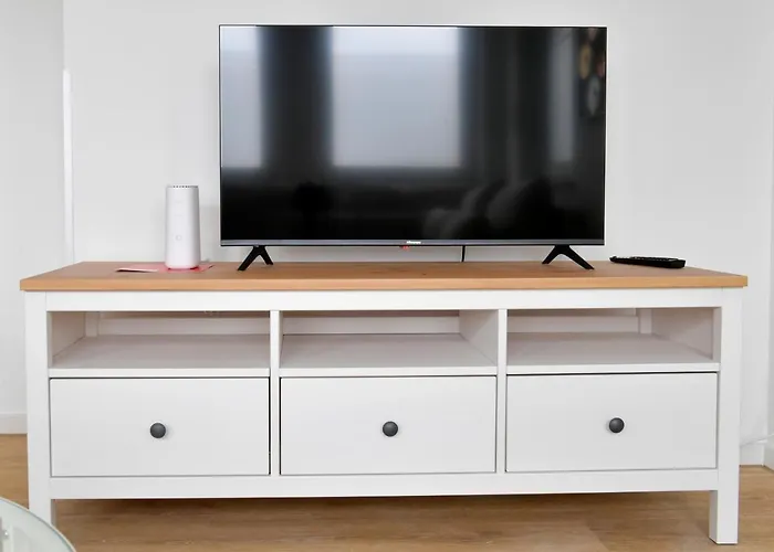 And Work - 8 Beds - 4 Bed Kleve (Dusseldorf)